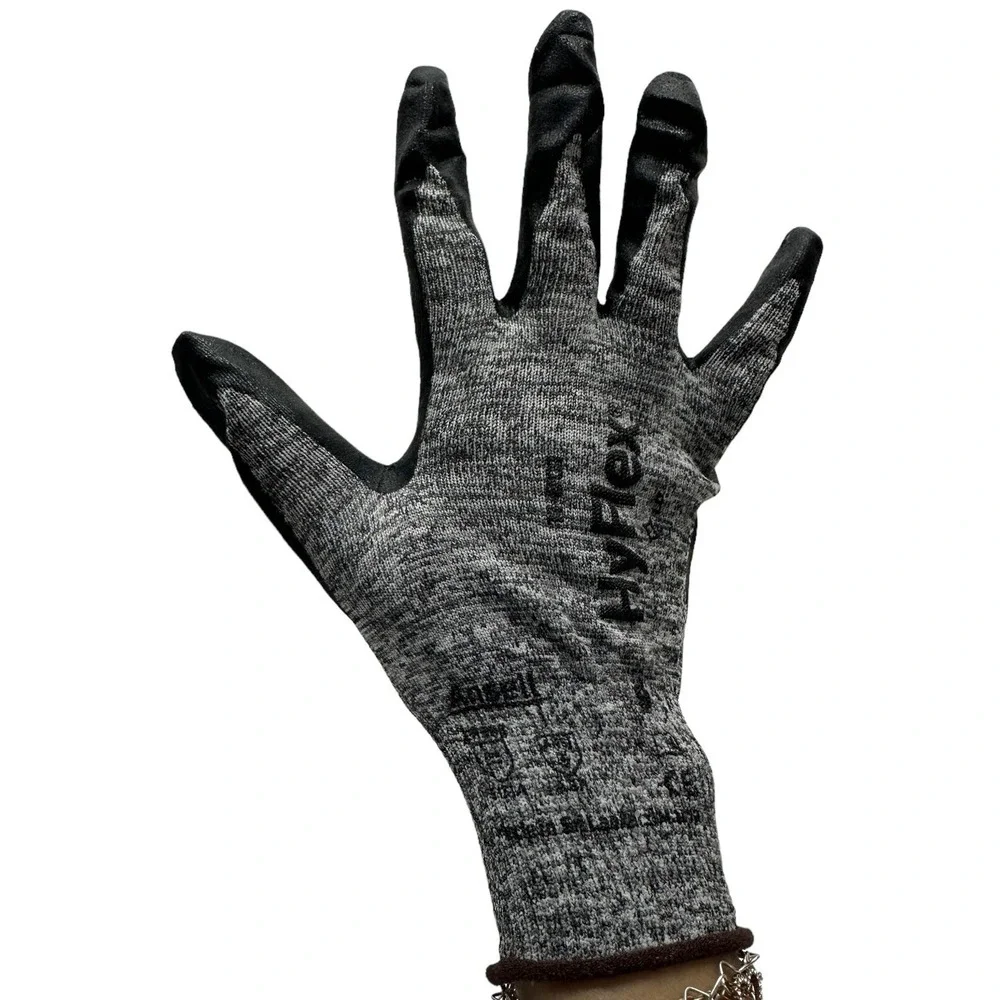 Ansell Hyflex 11-801 Black/White‎ 9 Foam Nitrile Work Gloves Size 9